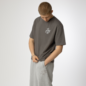 CARDS-TEES-GRAPHITE-FRONT-WIKTOR1